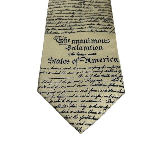 Alynn Men's Ivory Silk Declaration of Independence Necktie - Picture 3 of 7
